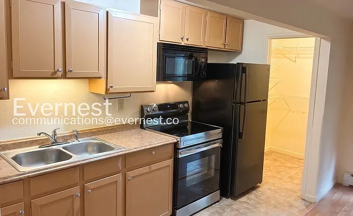 1 bed, 1.0 bath, 469 sqft, $1,295 — Photo 3
