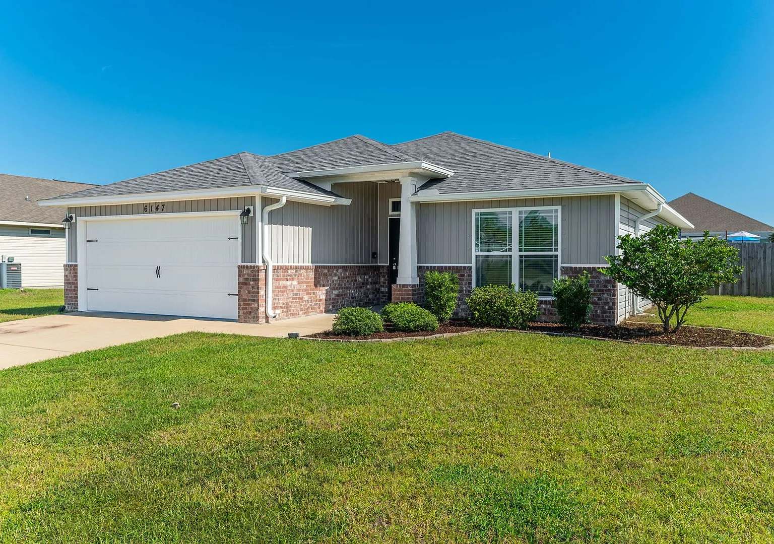Navarre Home Available Now! — Photo 4