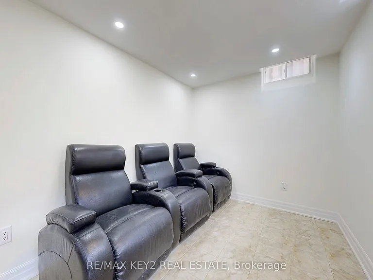 54 Oakford Dr #BASEMENT — Photo 11