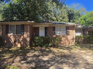 1918 Fairway Dr, Macon, GA 31217
