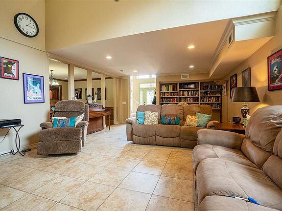 4th image of 4707 Frost Pl