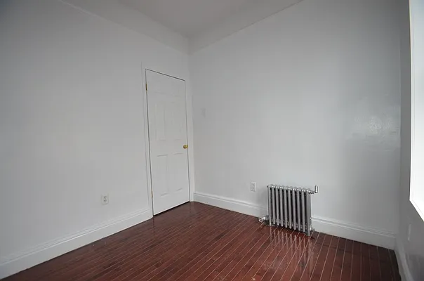 Rented by CITY SKYLINE REALTY INC | media 23