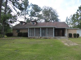 233 River Run Rd, Broxton, GA 31519