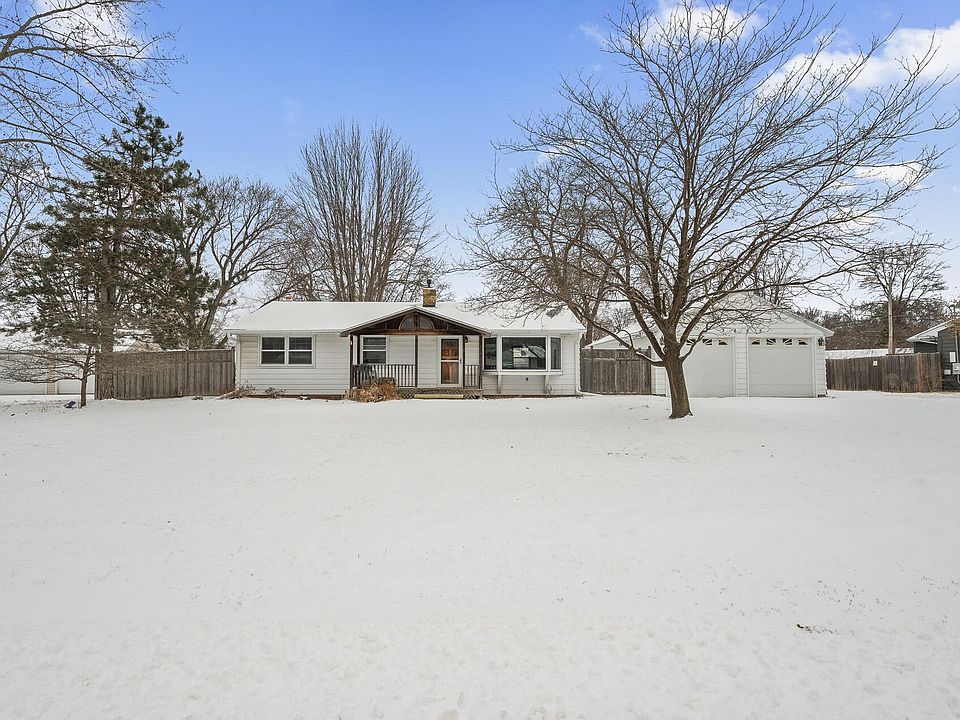 1st image of 3825 Saint Regis Dr