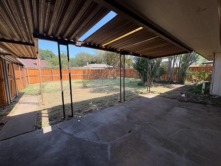 1025 Clover Dale Ln — Photo 24