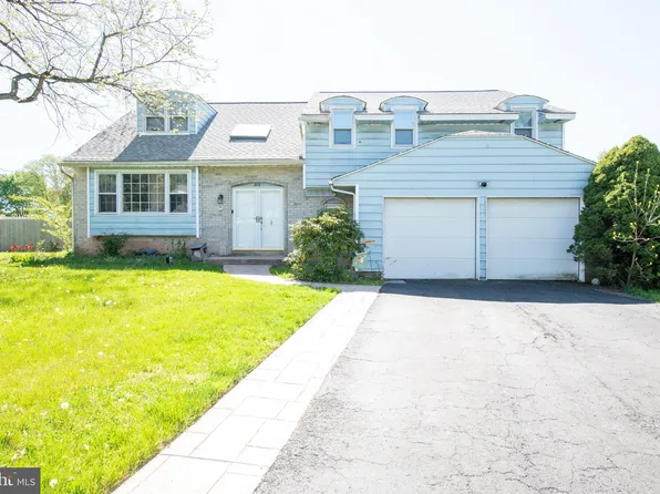 815 Lorraine Dr, Warrington, PA 18976