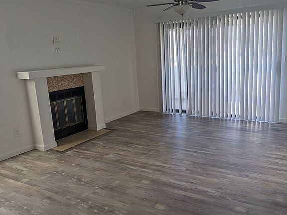 2nd image of 2022 Merrill Ln Unit 8H