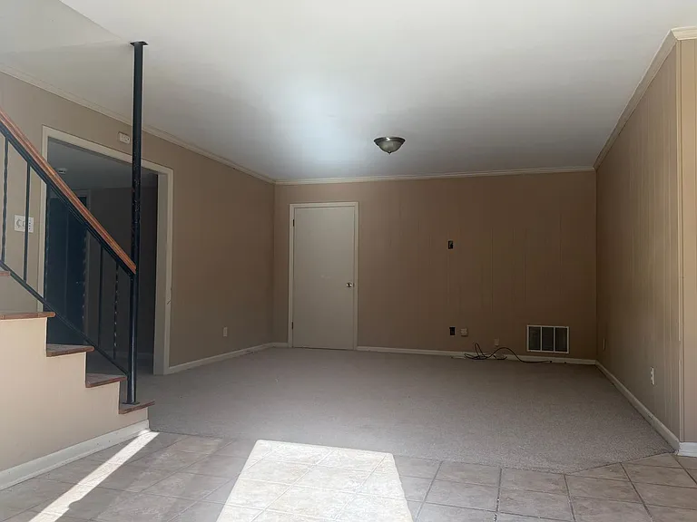 323 Auburn Dr — Photo 21