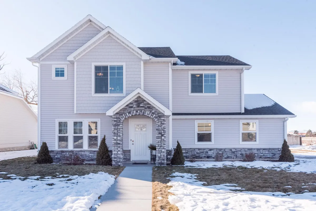 Primary Photo - 1145 N 480 W