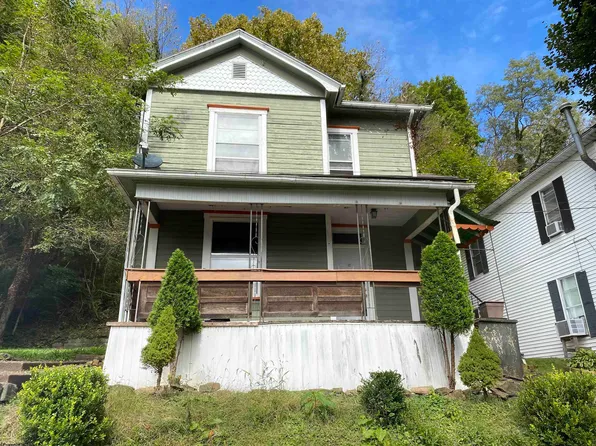 235 W Francis St, Grafton, WV 26354