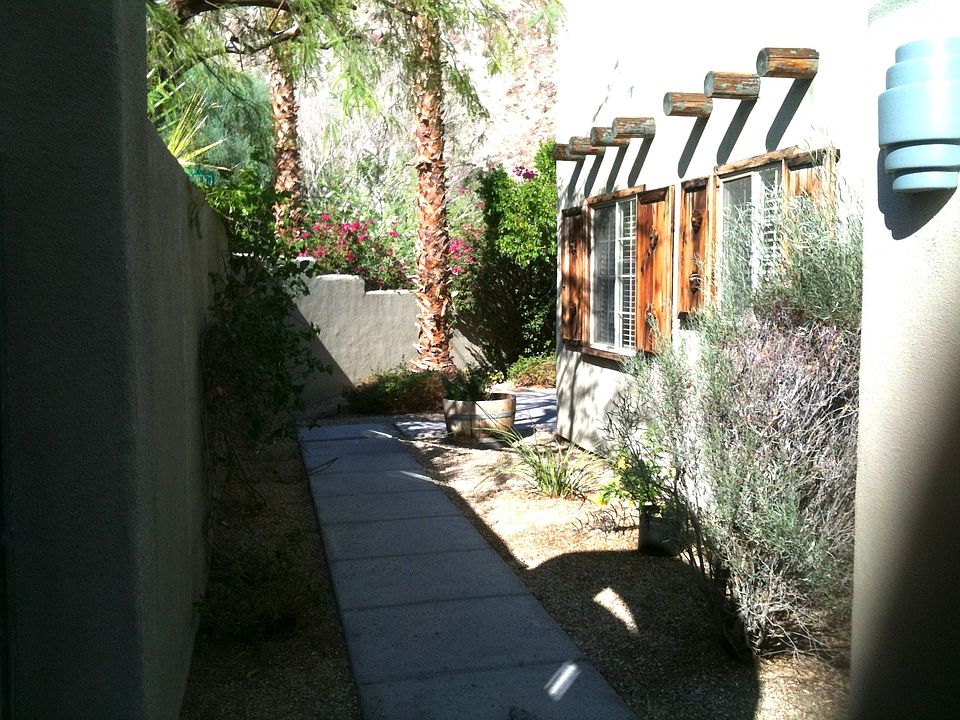 1st image of 52370 Avenida Madero