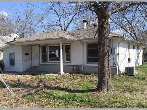 2nd image of 4017 Gordon St
