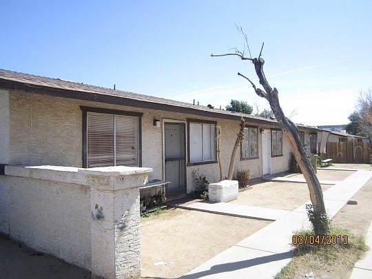 1st image of 3013 E Waltann Ln
