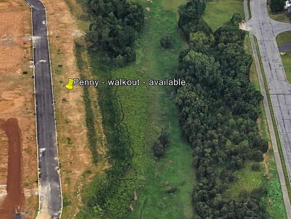 2nd image of 319 Knollwood Dr