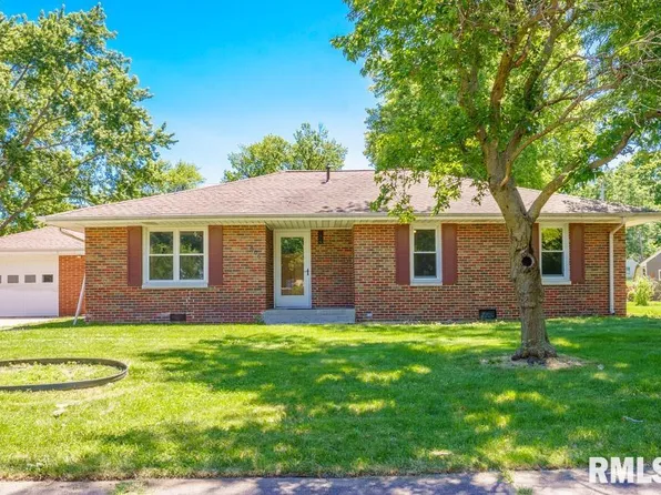 506 S Main St, Minier, IL 61759