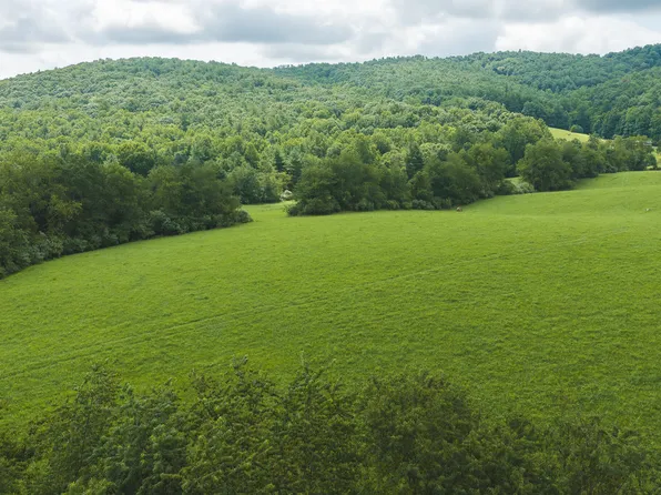 2 Ridgeview Rd NW, Floyd, VA 24091