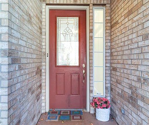 5th image of 11309 Brandon Dr