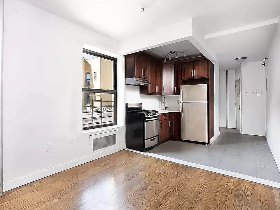 1st image of 424 E 116th St APT 19