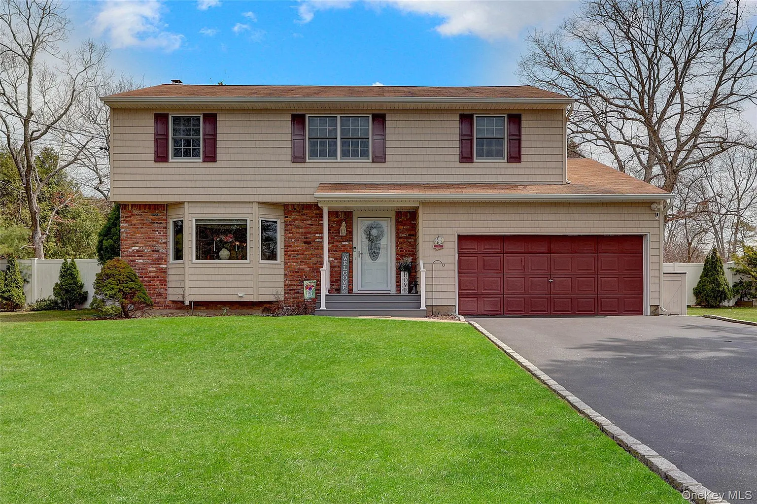 255 Blake Avenue photo 1