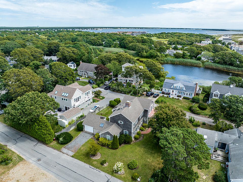 74 Breakwater Shores Drive, Hyannis, MA 02601 Zillow