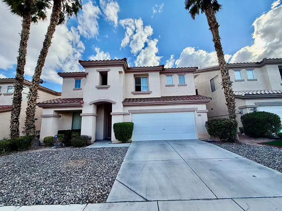 379 Falcons Fire Ave