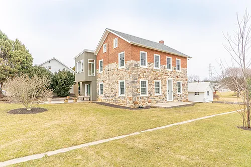 2519 Northwood Ave Photo 1