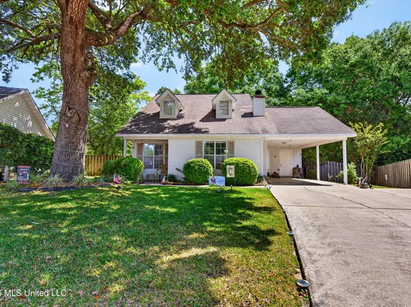 4576 Laurelwood Dr, Diberville, MS 39540