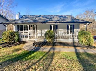 7511 Irongate Dr, Hixson, TN 37343