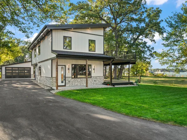 14608 Dewey St, Cedar Lake, IN 46303