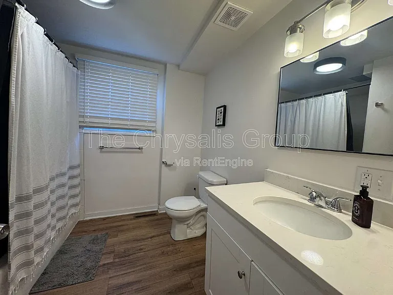 110 E Superior St — Photo 5
