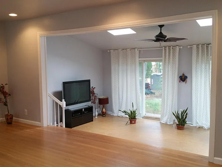 239 Mulberry Pl — Photo 9