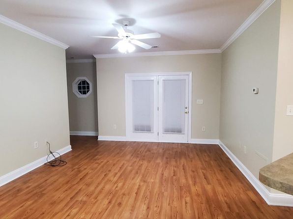 2057 Silvercrest Dr Unit C