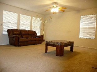 5th image of 4116 Orchid Ave