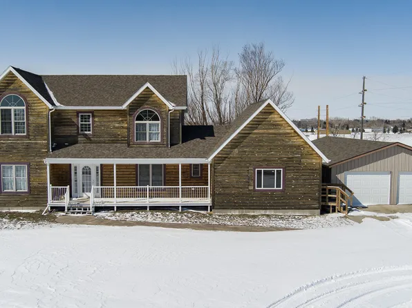 709 9th Ave NE, Beulah, ND 58523