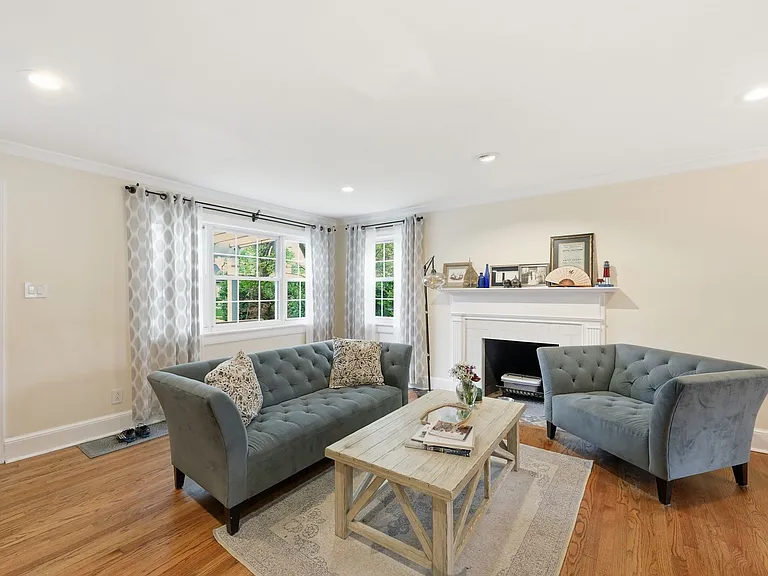 6728 Fieldhouse Way — Photo 9