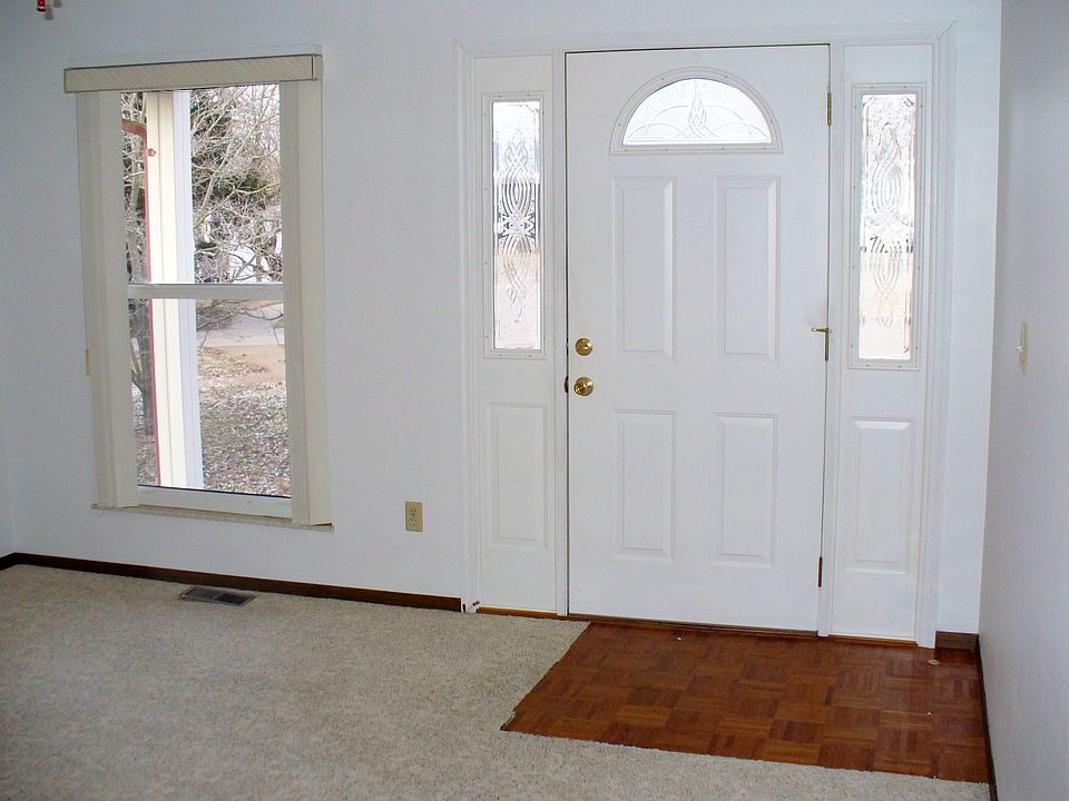 1st image of 1292 Tracy Ln
