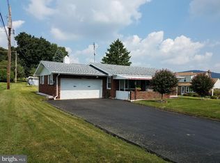 120 W 39th St, Reading, PA 19606