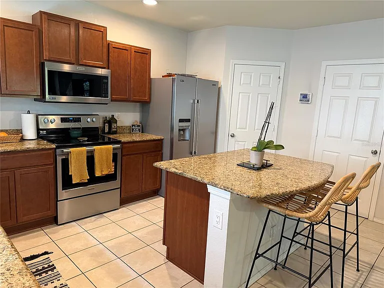 4724 Somerset Hill Ln — Photo 9