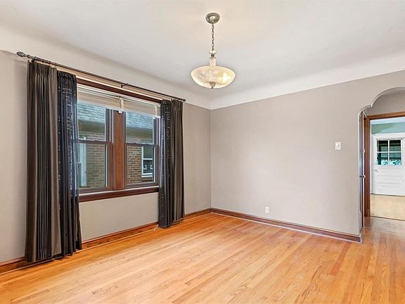 4th image of 6642 Marquette Ave