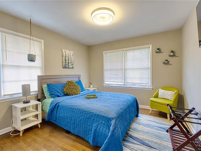 2418 Brookdale Dr NE — Photo 24