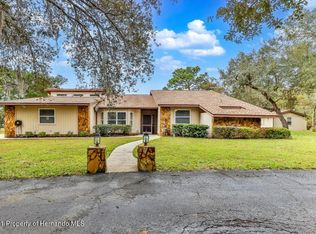 8021 Allen Dr, Weeki Wachee, FL 34613