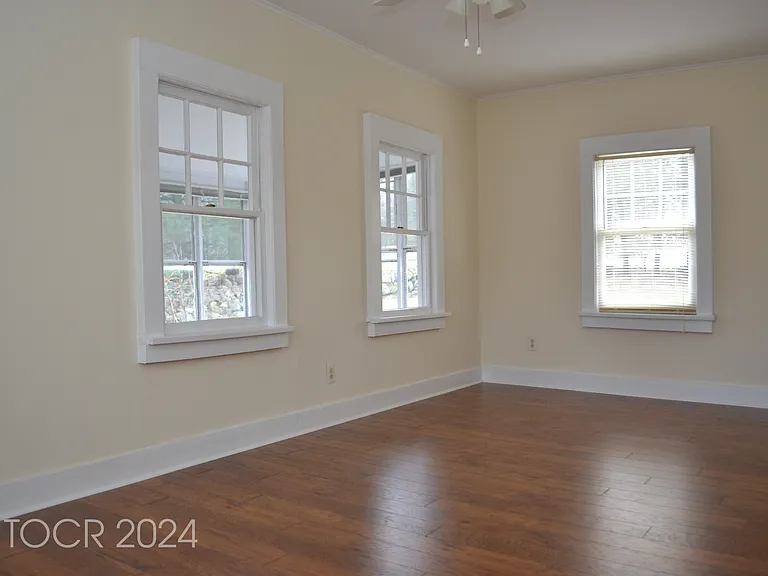 471 Sicomac Ave #2 — Photo 5
