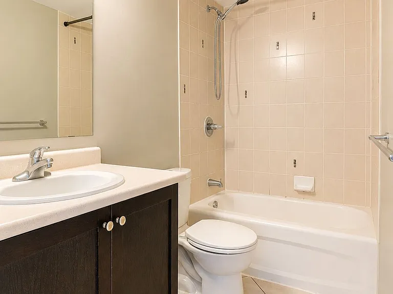 130 Rochester St #2 — Photo 10
