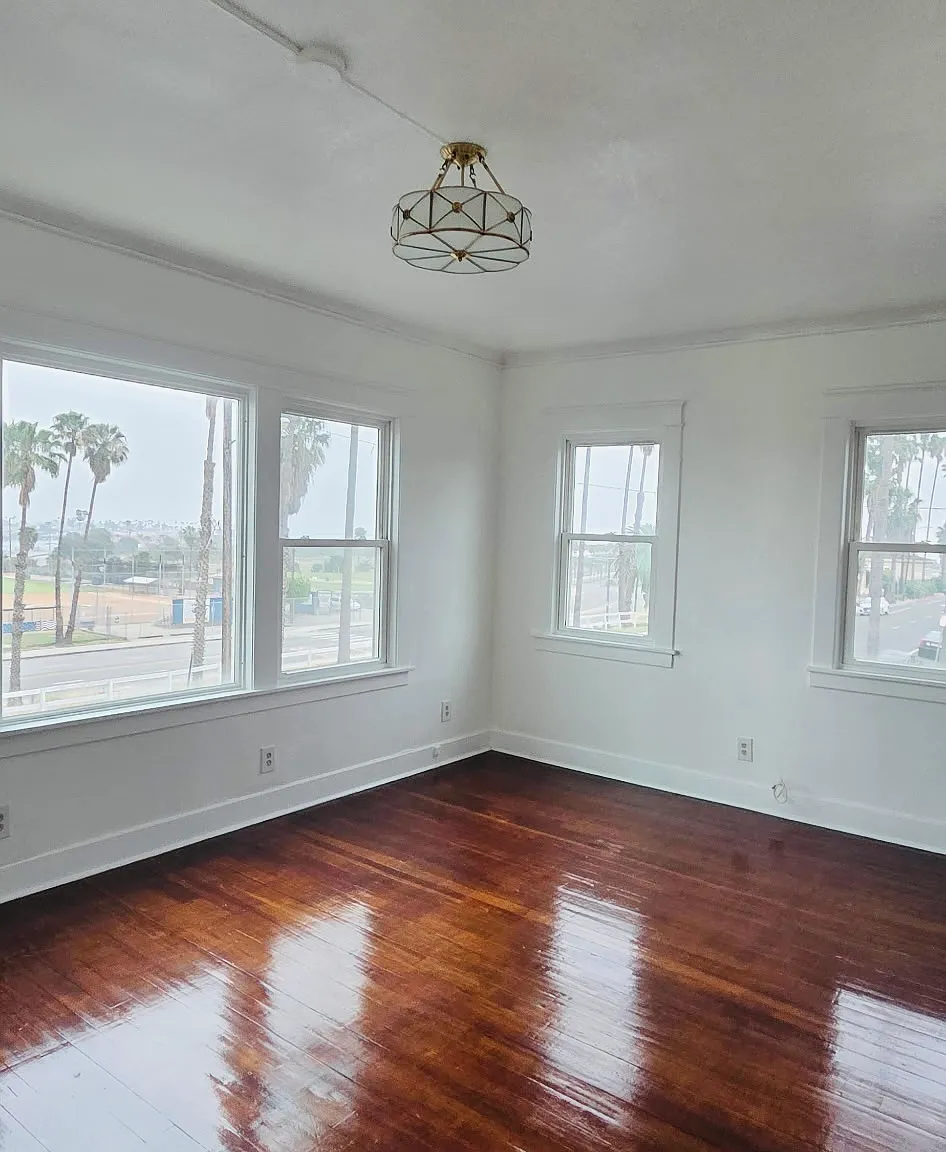 Ocean View Apartments — Photo 3