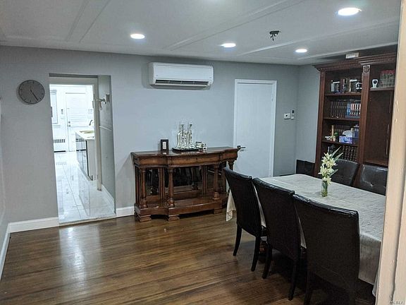 2nd image of 104 Jeanette Ave