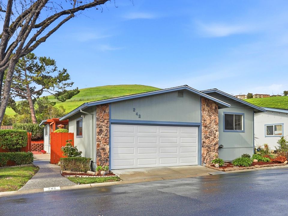 1st image of 242 Mountain Springs Dr #242