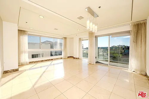 702 S Serrano Ave #501 Photo 1