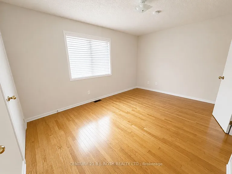 66 Sprucedale Way #66 — Photo 10