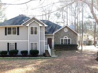 70 Creekview Dr, Newnan, GA 30263