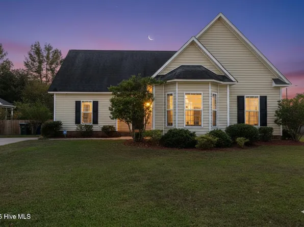 1013 Bristolmoor Drive, Winterville, NC 28590